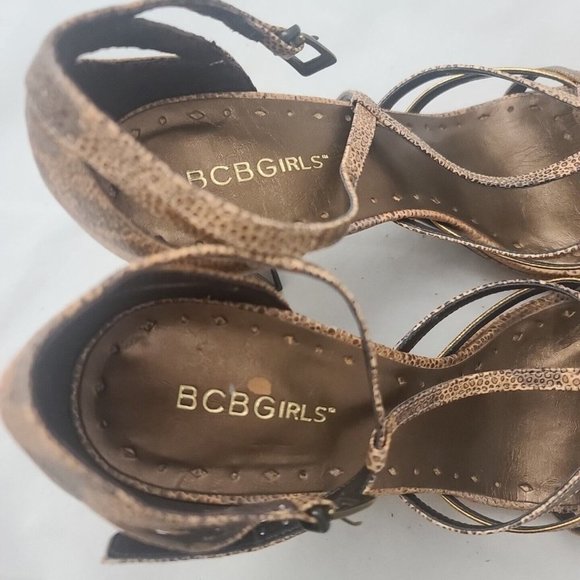 BCBGirls Animal Print Leather T-strap Sparkly Platform Heels 8.5B - Picture 4 of 13